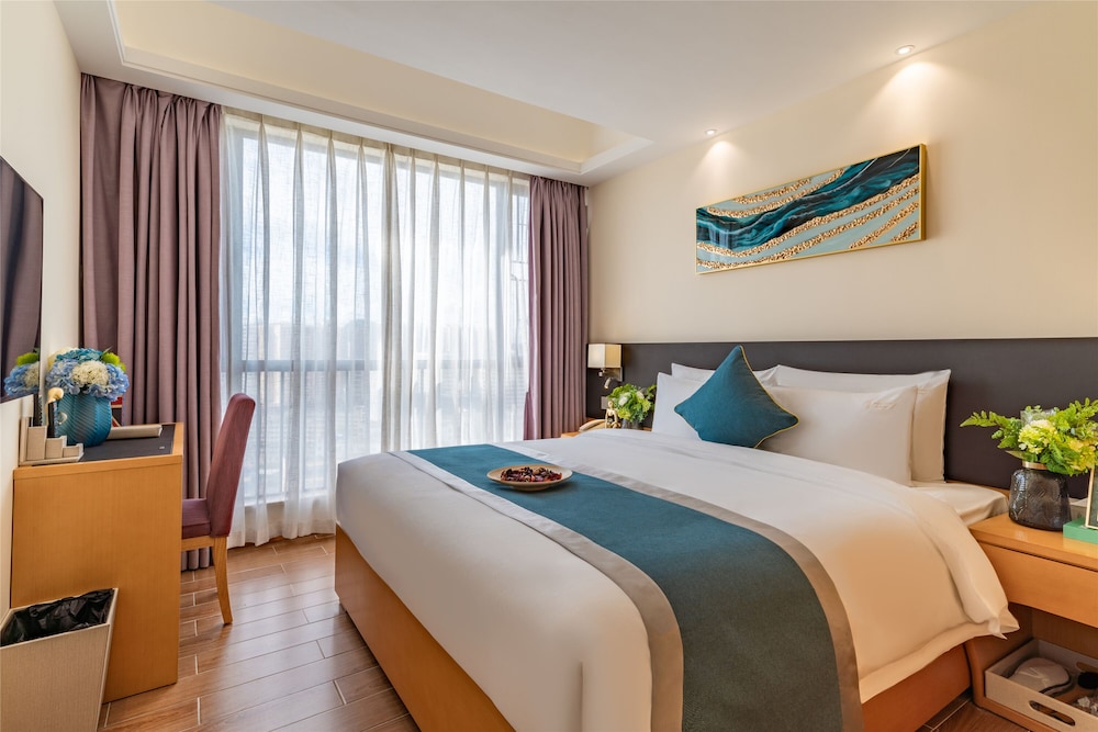 Executive Suite, 3 Bedrooms, Kitchen