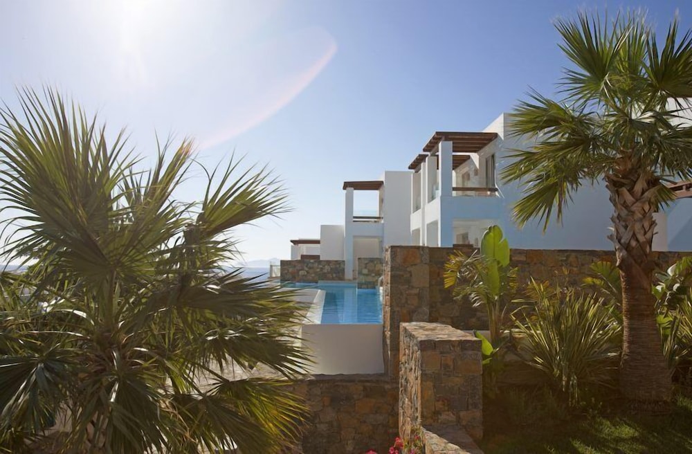 Mythica Bungalow with Private Pool, Sea View