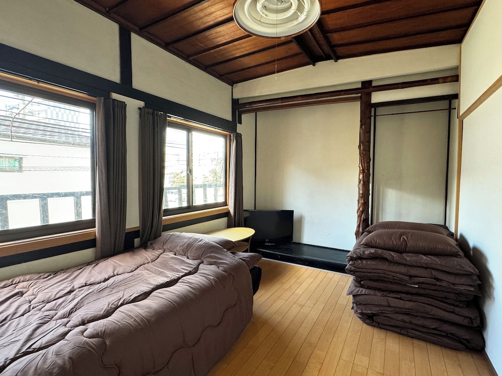 Basic Single Room photo 2