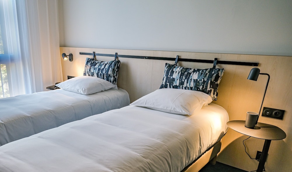 Standard Twin Room - Photo 3