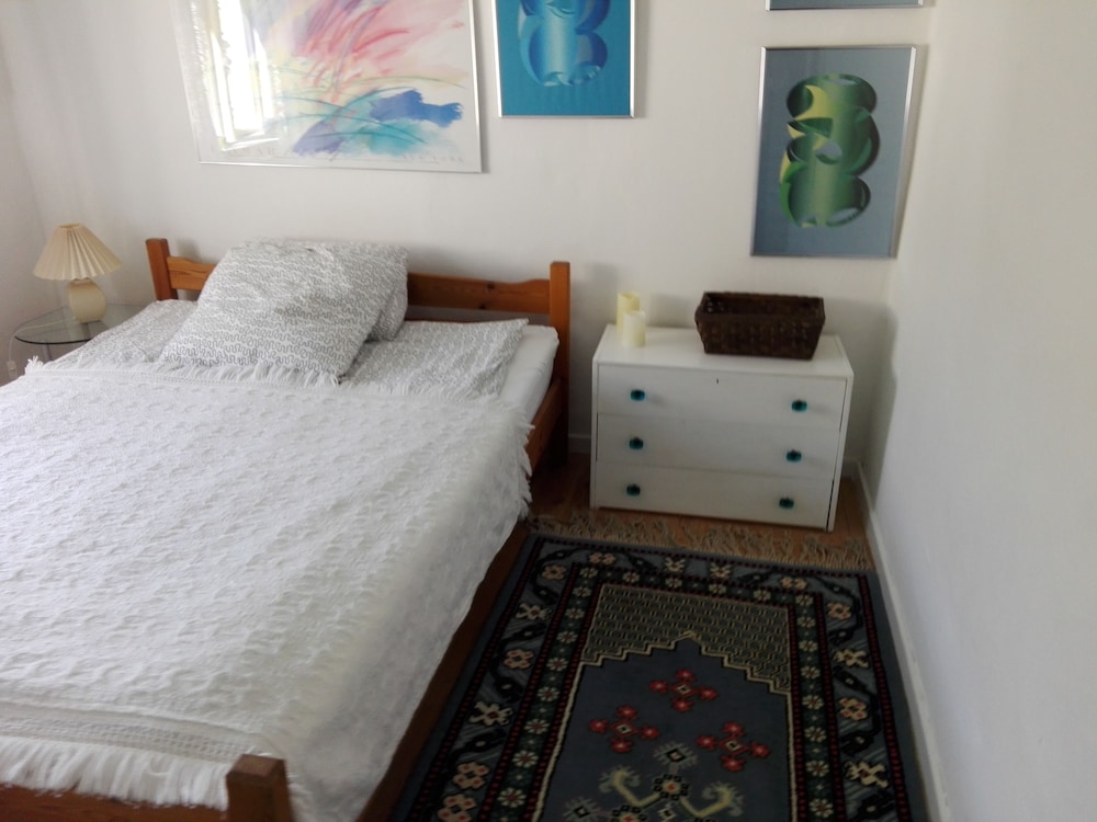 Double Room, 1 Double Bed, Shared Bathroom photo 1