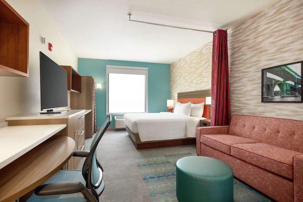 Studio, 1 King Bed, Accessible, Non Smoking (Hearing) - Photo 1