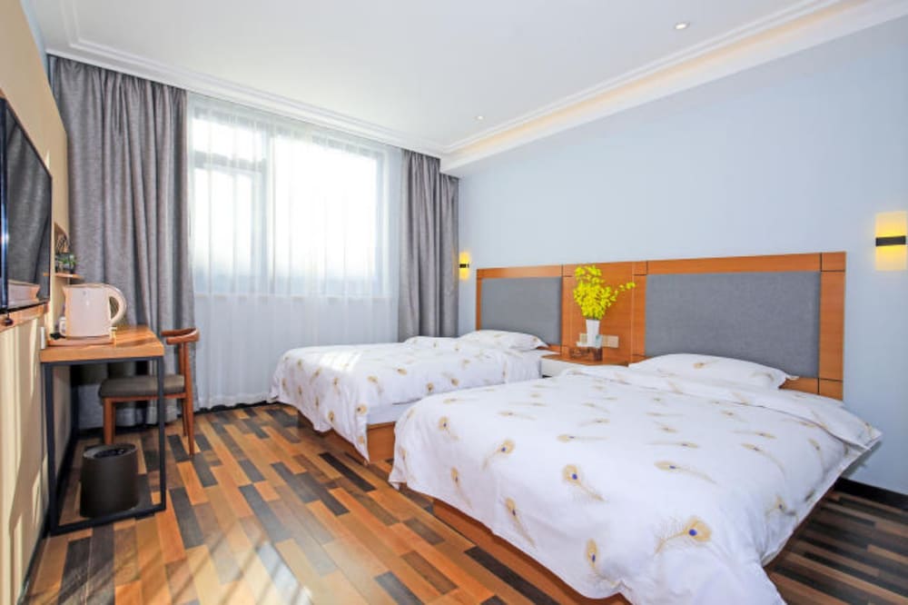 Elite Twin Room photo 2