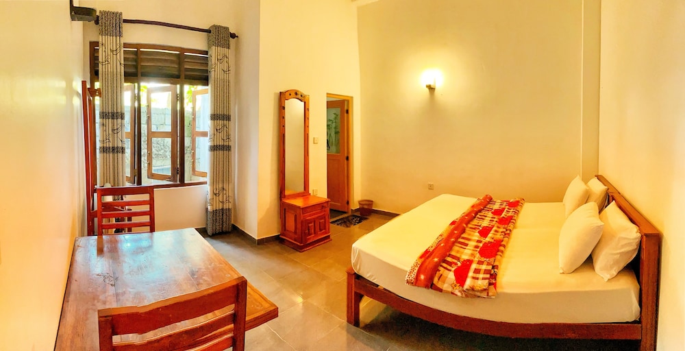 Budget Double Room photo 1