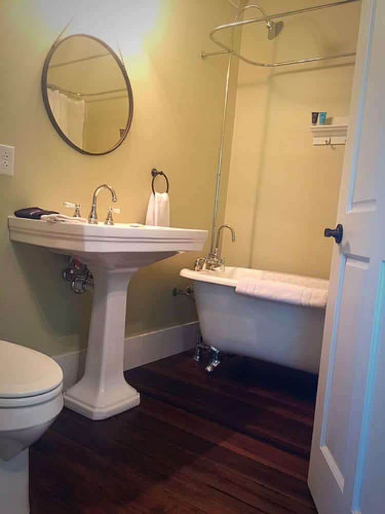 Room, Private Bathroom (Federal House: Magnolia Maiden) photo 3