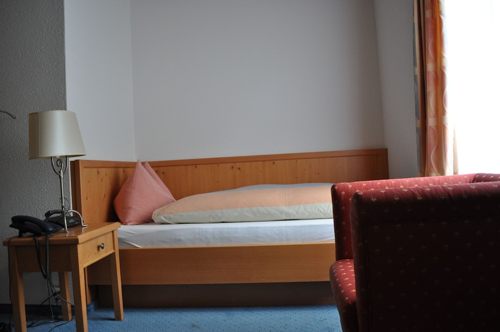 Single Room photo 2