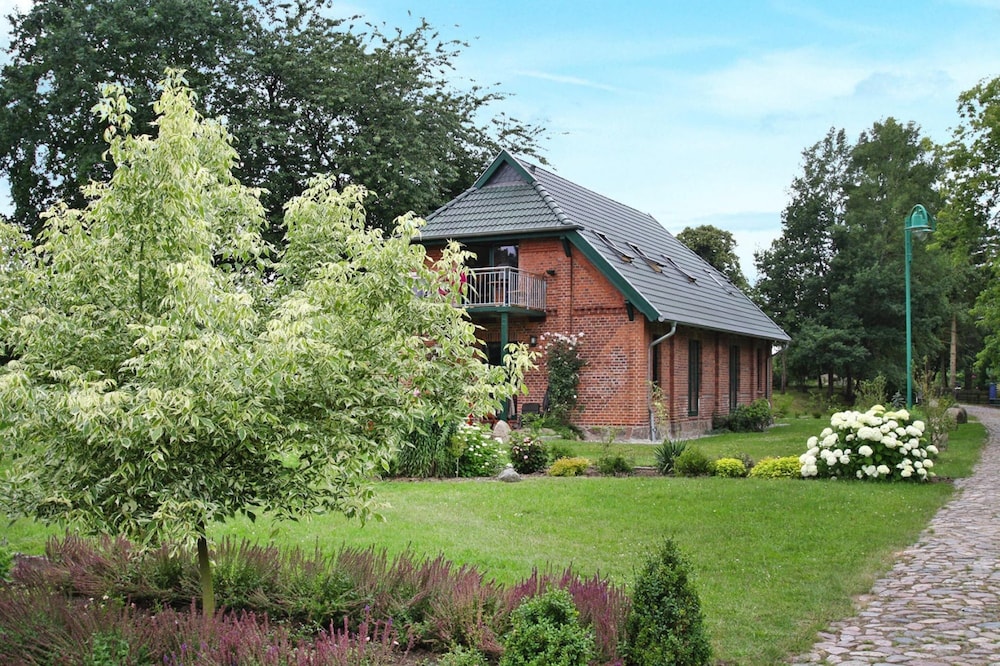 House photo 2