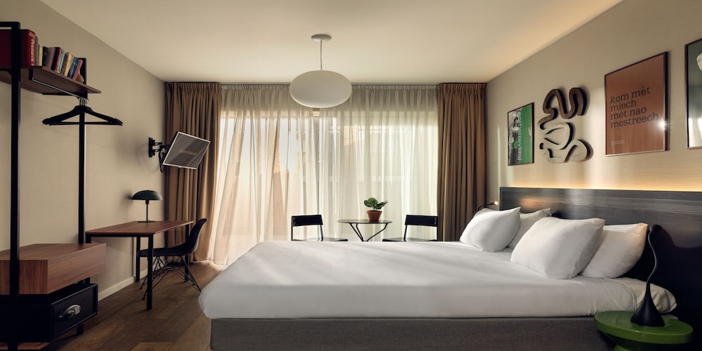 Comfort Room, City View photo 1