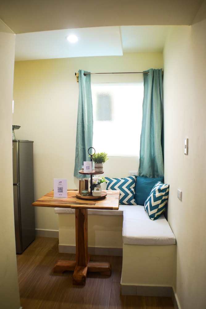 Colorful Apartment photo 3
