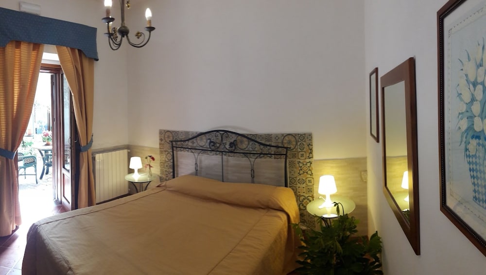 Double or Twin Room photo 1