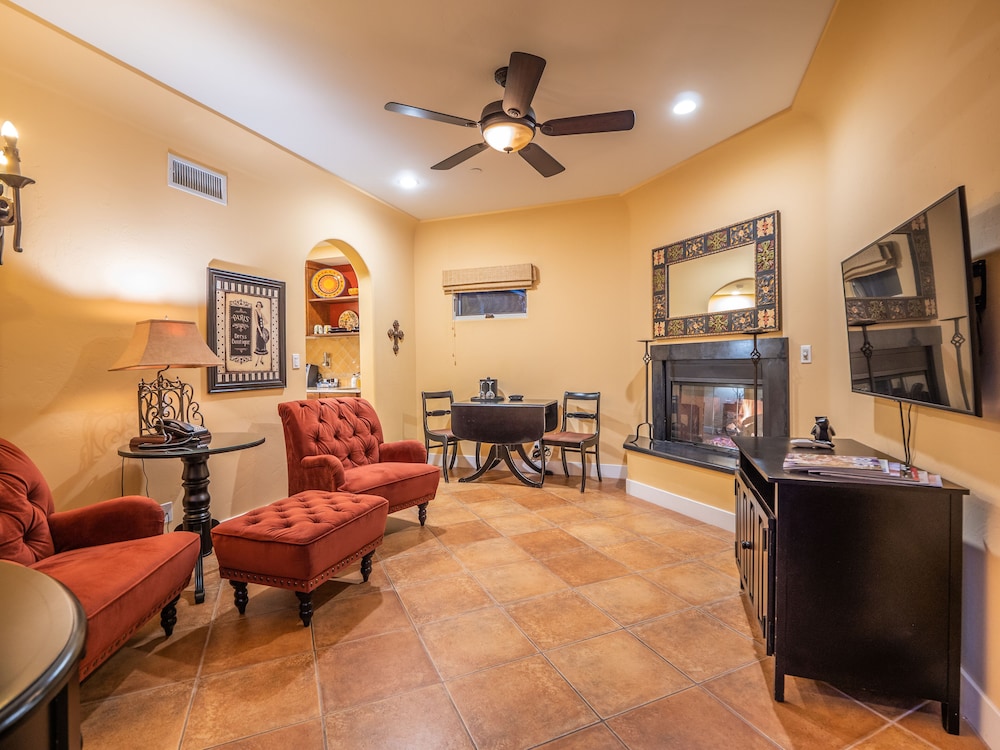 Luxury Villa Suite 2