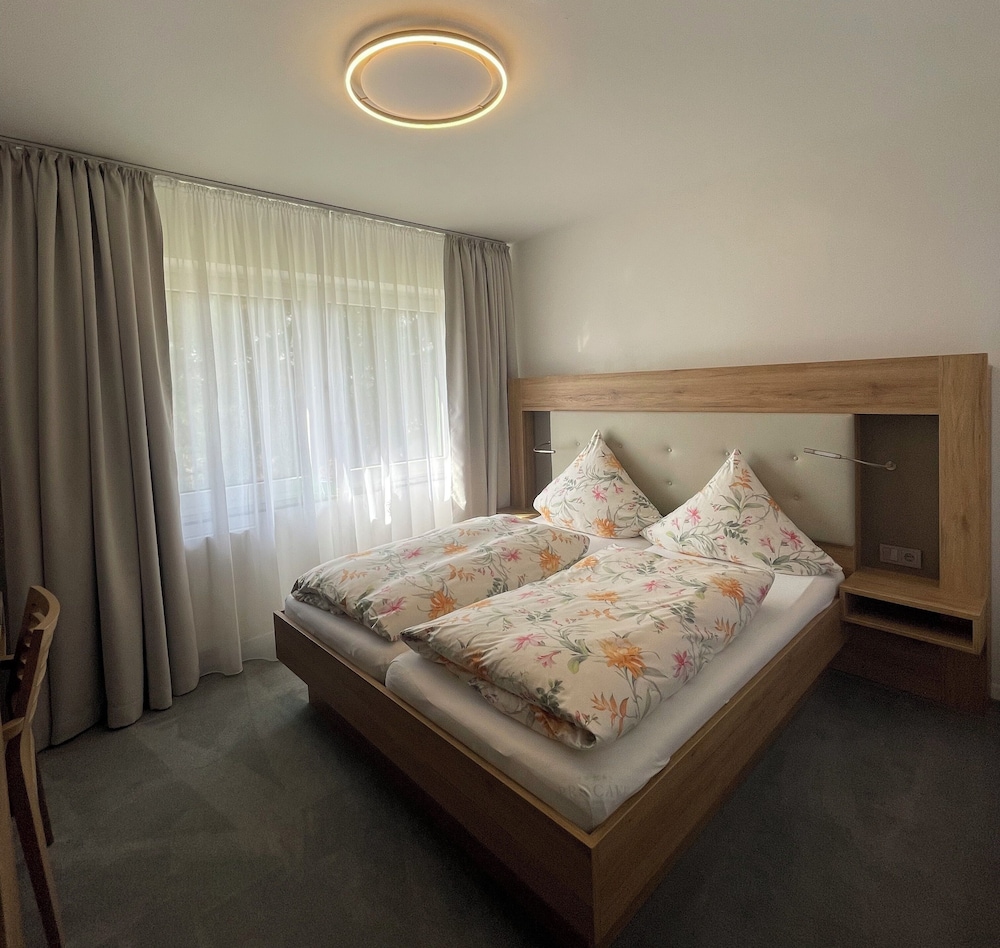 Superior Double Room - Photo 1