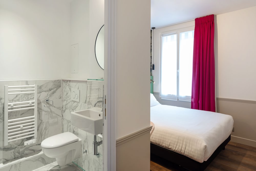 Standard Double Room photo 2