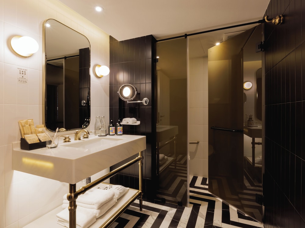 Suite, 2 Bedrooms photo 3