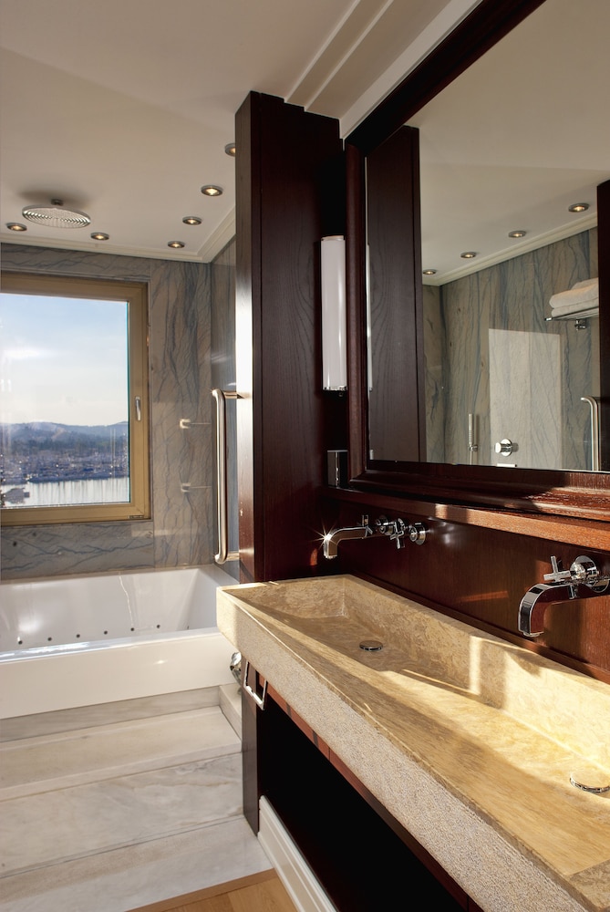 Presidential Suite photo 2