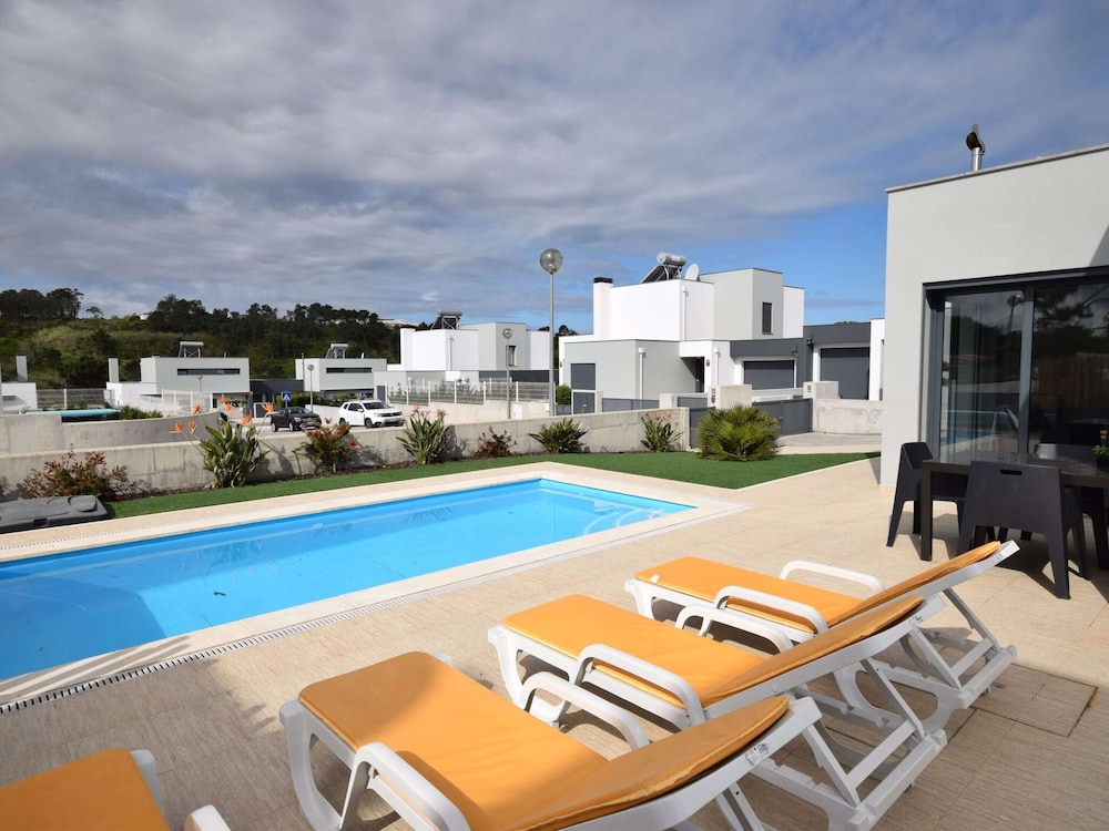 Villa photo 3