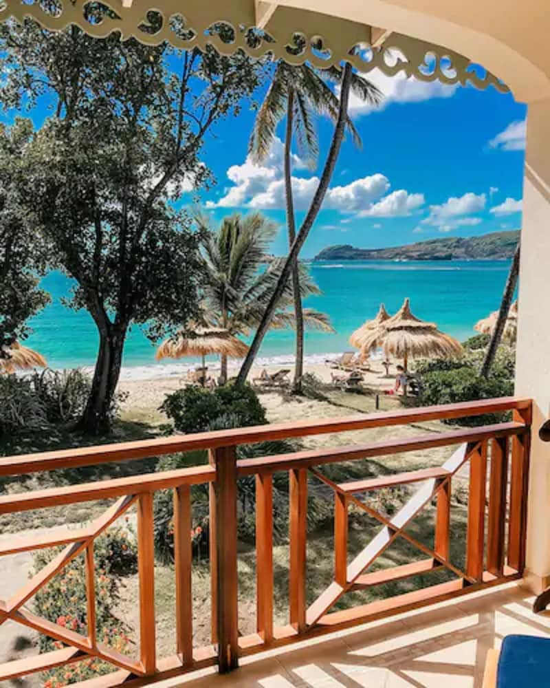 Suite, 2 Twin Beds, Beach View, Beachfront photo 2