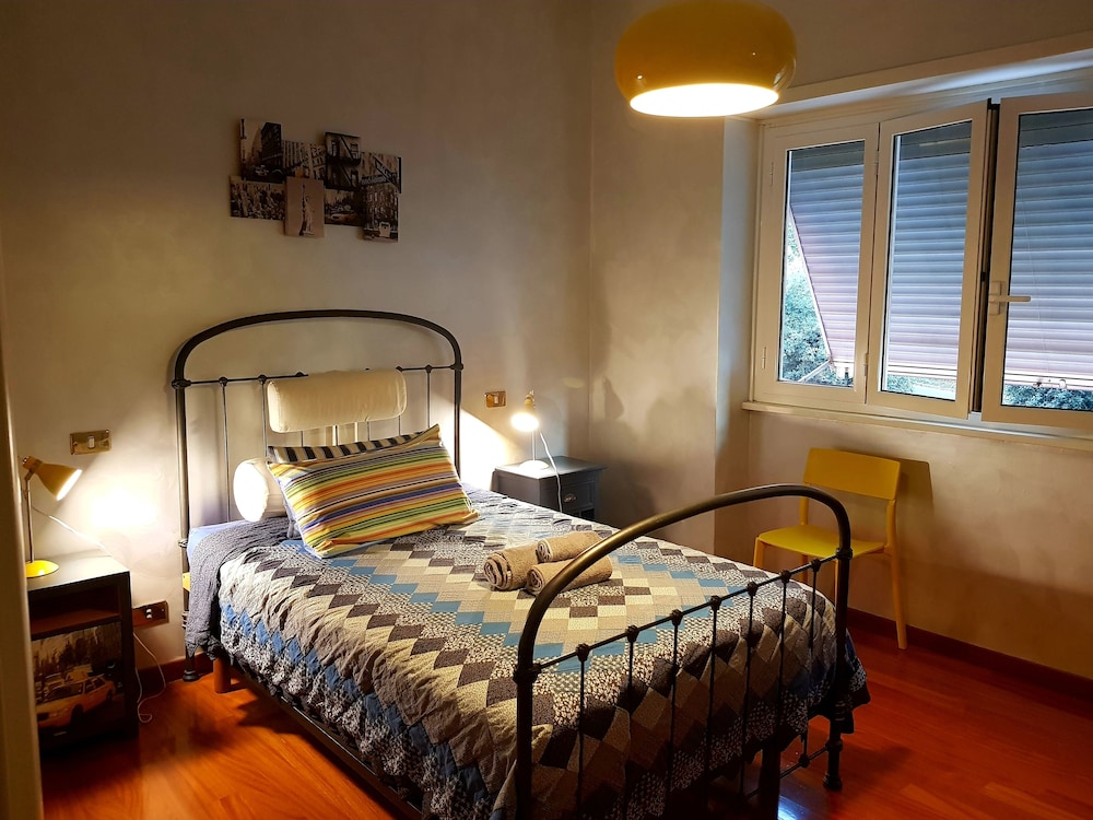 Deluxe Room, 1 Double Bed, Private Bathroom