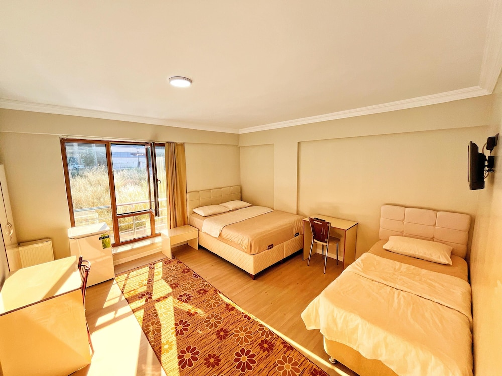 Standard Twin Room, 3 Bedrooms