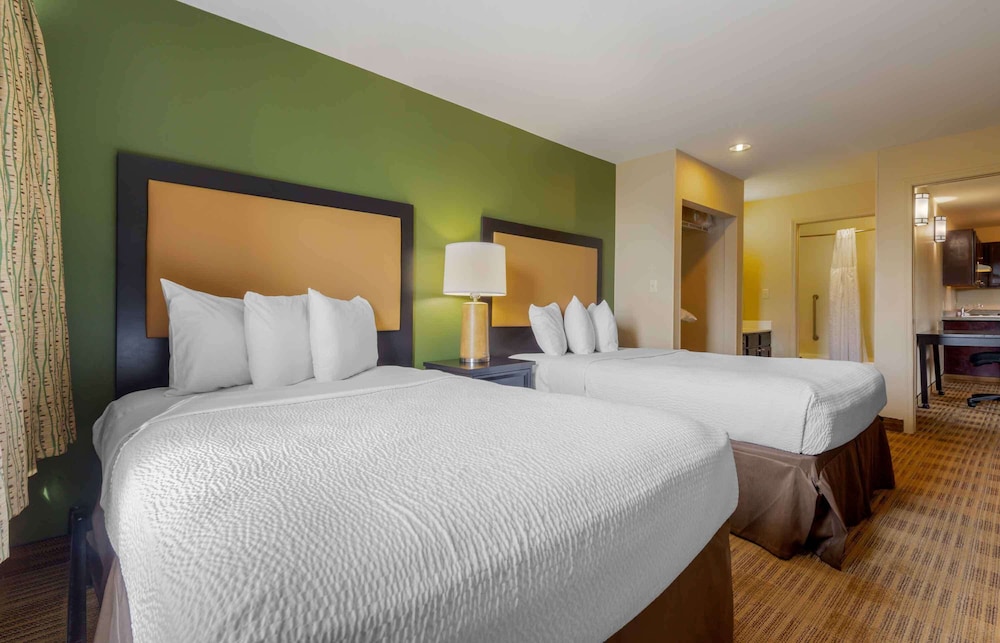 Suite, 2 Bedrooms, Non Smoking - Photo 1