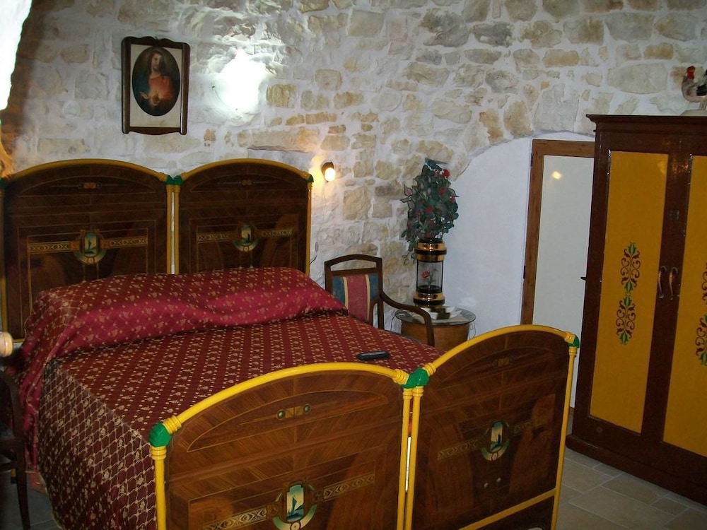 Room (Trullo, up to 4 people)