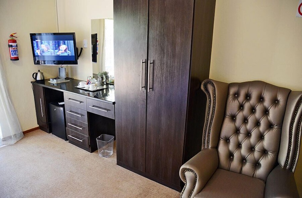 Family Room photo 1
