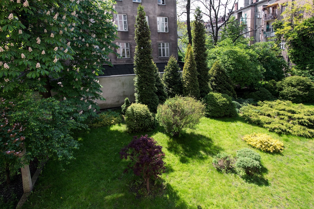 Comfort Double Room, 1 Double Bed with Sofa bed, Balcony, Park View photo 3