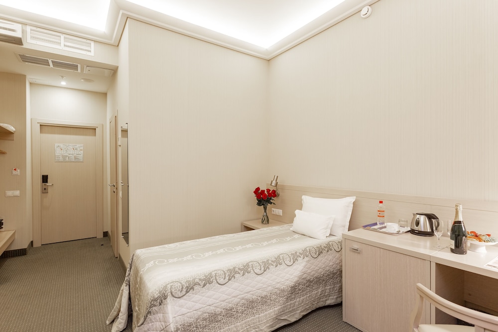 Standard Room photo 3