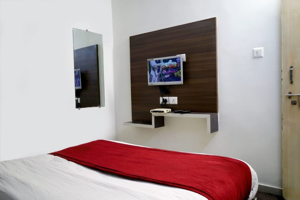 Deluxe Double Room, City View