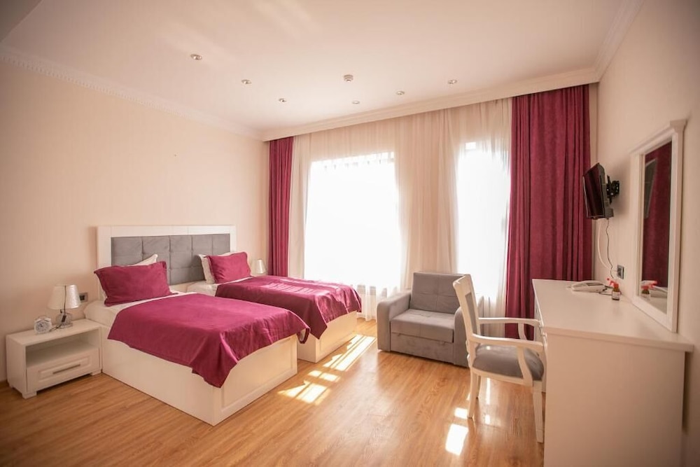 Superior Double or Twin Room photo 1