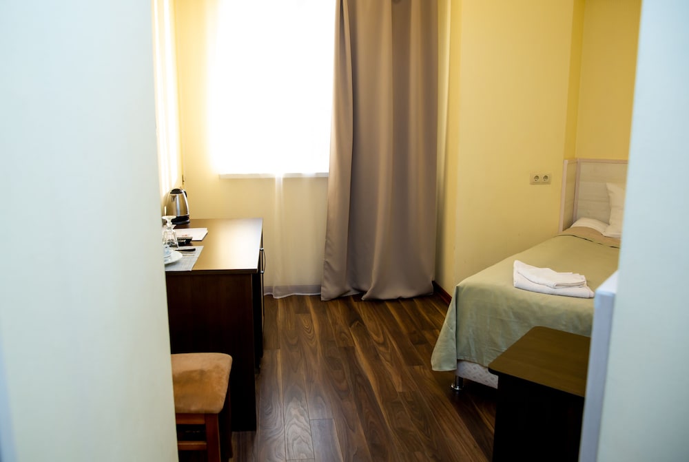 Basic Single Room photo 3