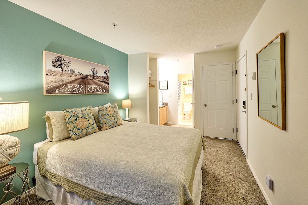 Standard Condo, 1 Bedroom, Kitchen, Beach View photo 2