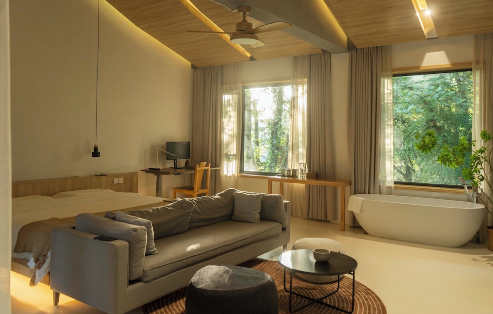 Executive Suite, Balcony, River View photo 1