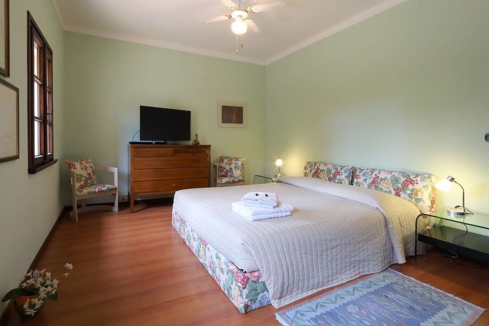 Comfort Triple Room, Garden View (Ortensia) photo 1