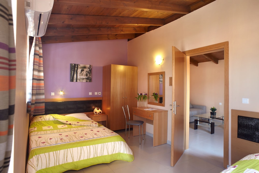 Apartment, Pool View (2-4 Adults)