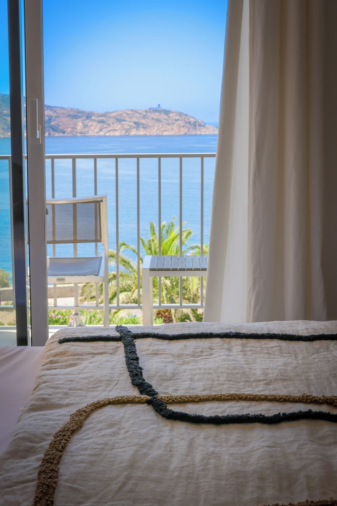 Panoramic Triple Room, Balcony, Sea View - Photo 17