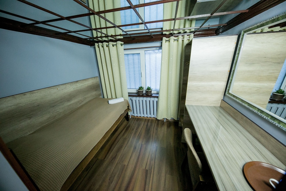 Economy Single Room