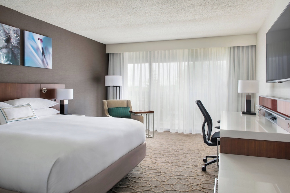 Studio Suite, 2 Queen Beds, Kitchenette