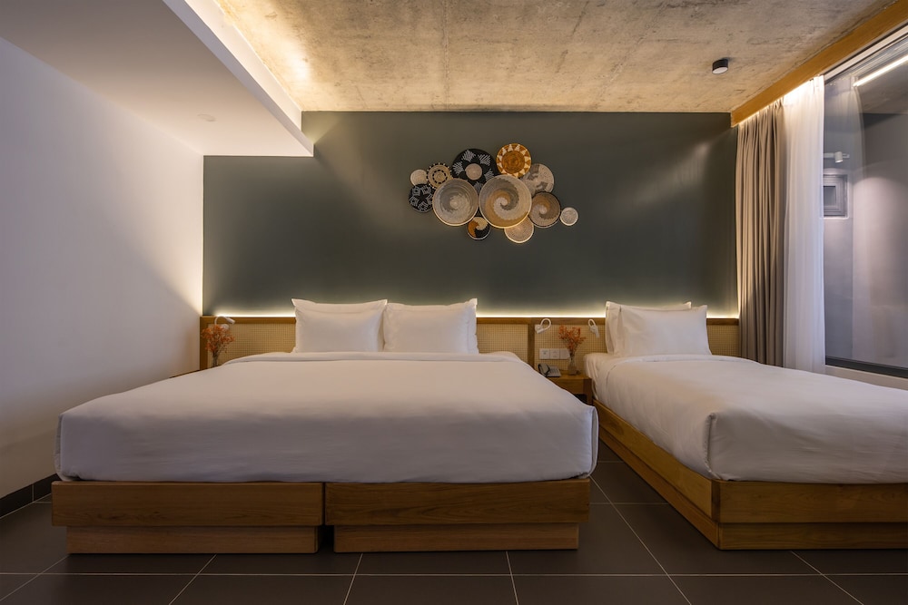 Deluxe Triple Room - Photo 2