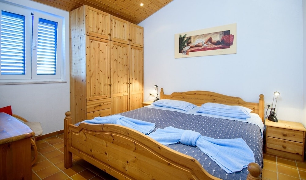 Apartment (Modri Dragulj - with pool - A3(4))