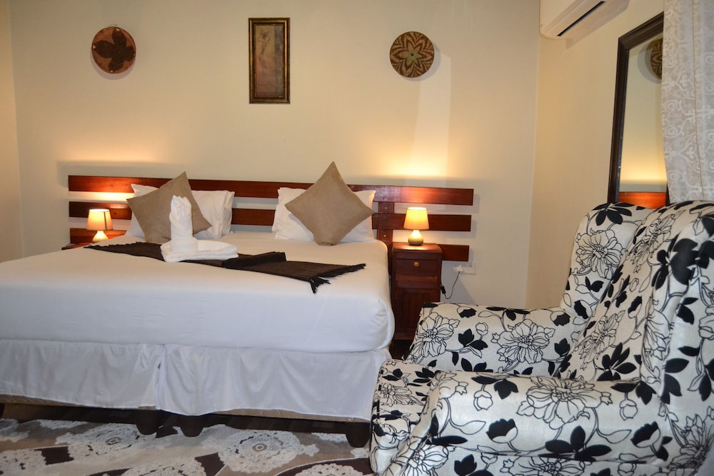 Traditional Single Room, 1 Bedroom, Accessible, Courtyard View photo 1
