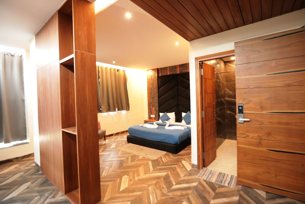 Executive Room