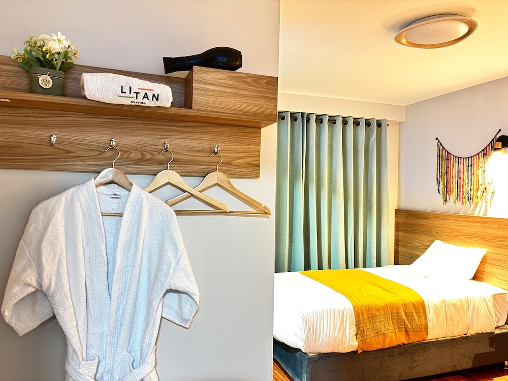 Deluxe Twin Room photo 3