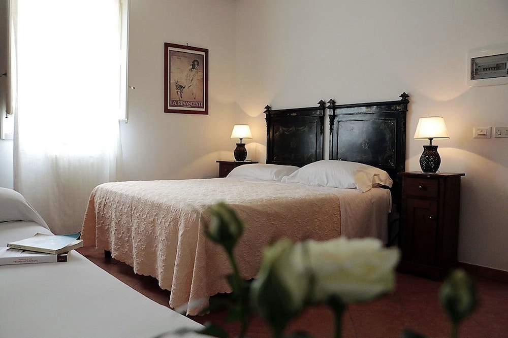Triple Room, Courtyard View (Gialla) photo 1