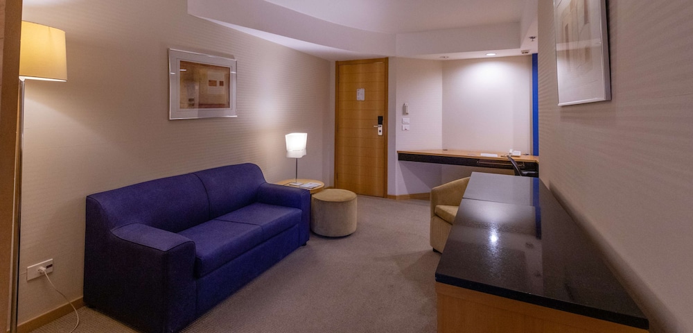 Deluxe Room, 2 Twin Beds - Photo 6