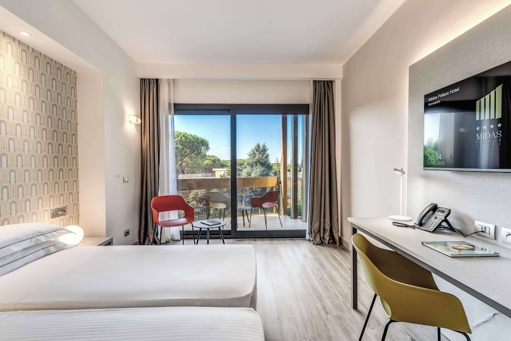Executive Room, Balcony - Photo 1