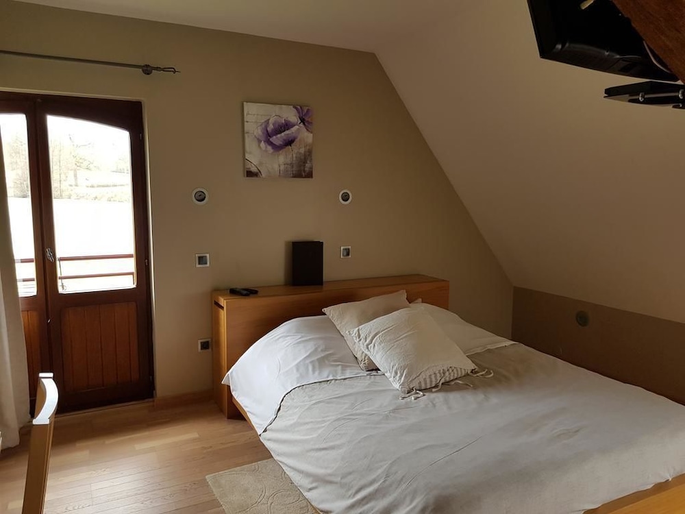 Double Room - Photo 4