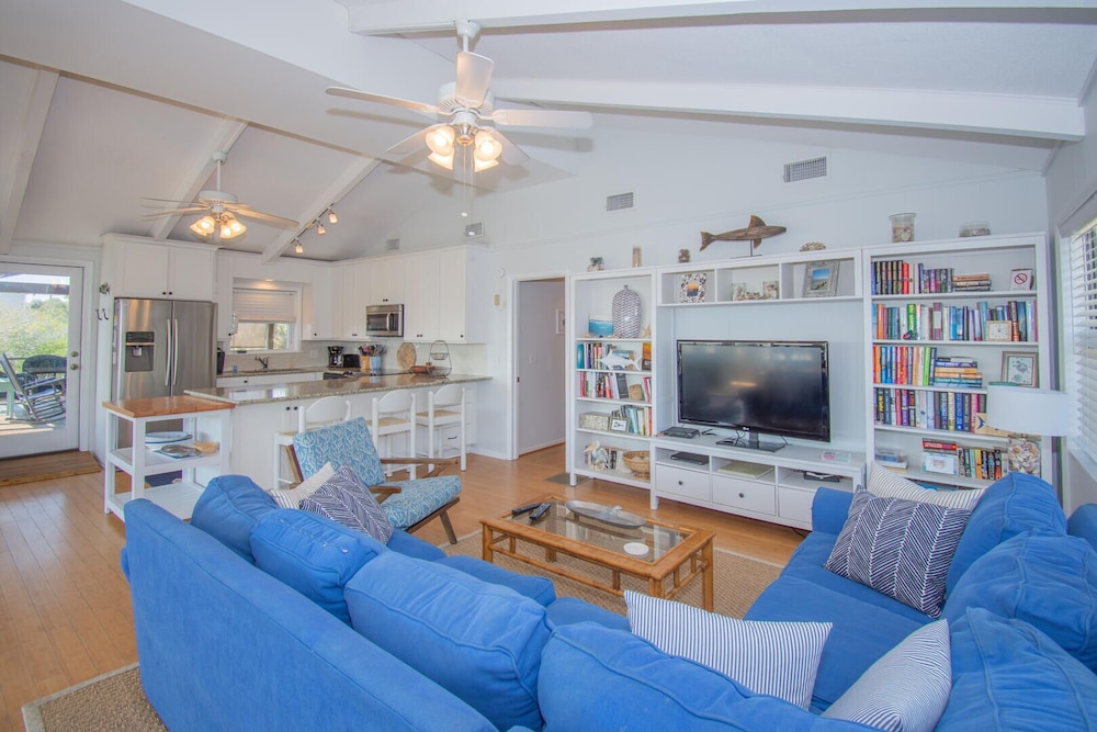 House, Multiple Beds, Balcony, Partial Ocean View (716 Swordfish) photo 3