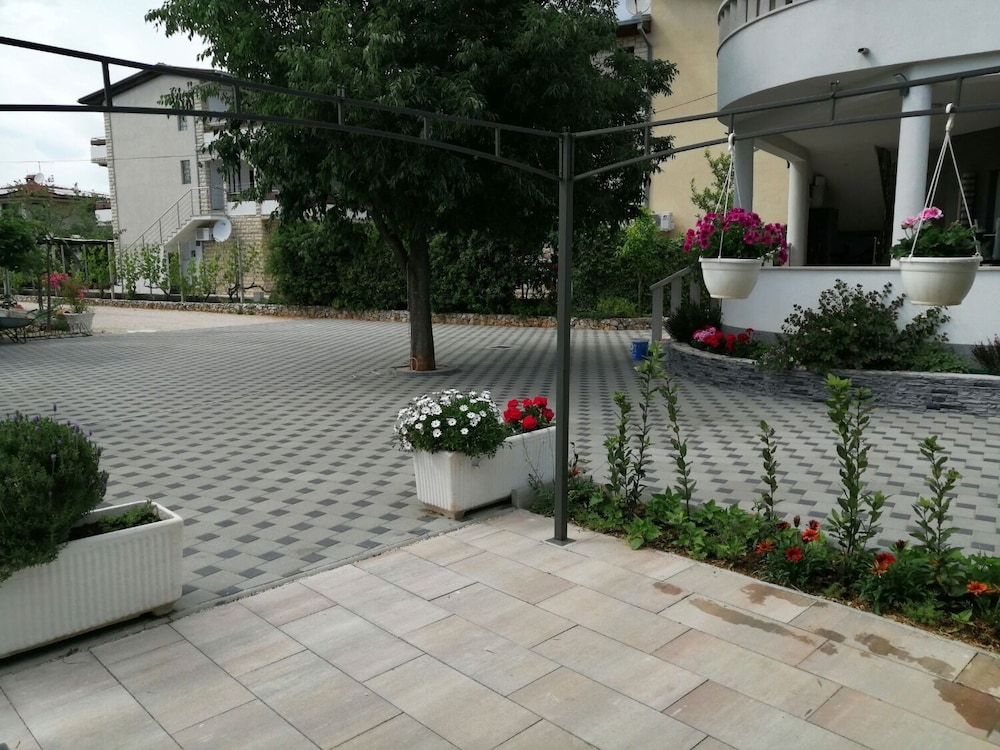 Apartment (Bozi - with pool - A5 II kat(4))