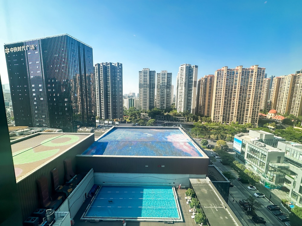 Room, 1 King Bed, Pool View